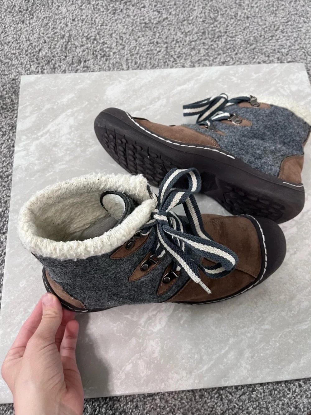 MukLuks Melissa Snow Boots- Size 8